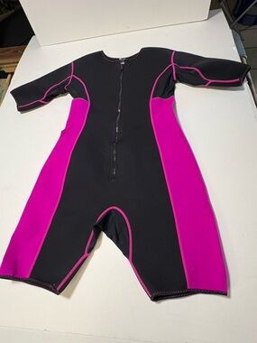 Sisyama Neoprene Shorty Wetsuit Womens Medium Pink and Black